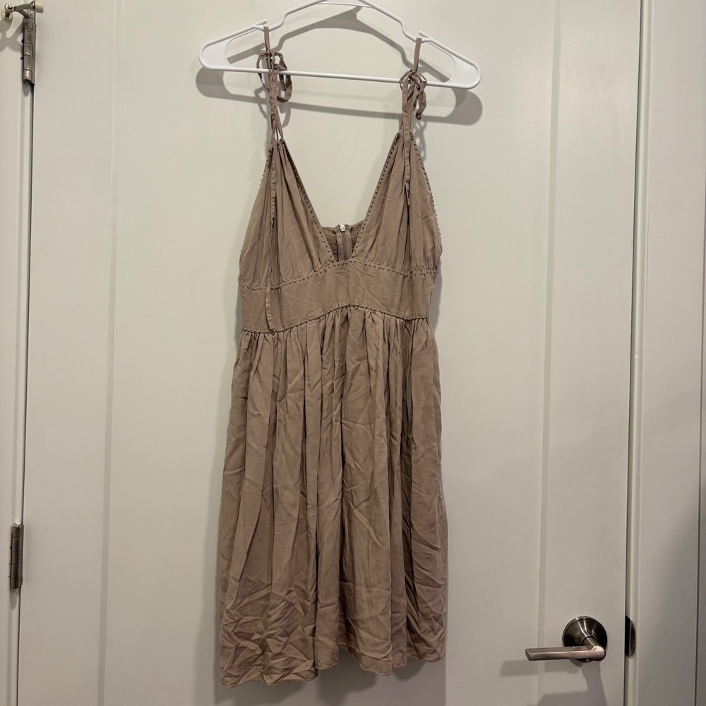 Garage Teyana Tiered Dress Goat Taupe Beaded Mini Dress NWT Size L